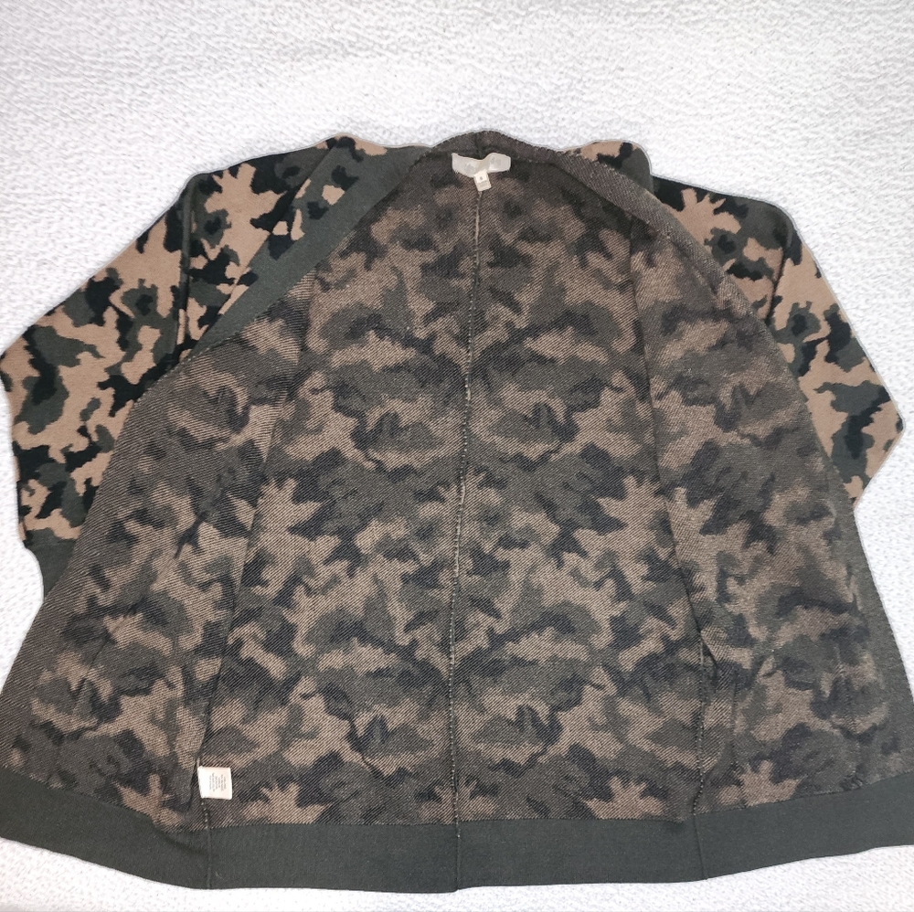 Philosophy Boho Camo Sweater Jacket - Picture 5 of 11